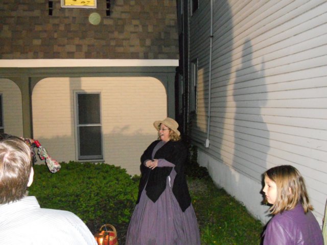 ourguidetellsusofthetownsonlyciviliancasualtyofthewaristhataspiritlisteninginheartheupstairswindow.jpg